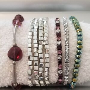 8 Stretch Various Fashion Bracelets. Great For Mixing And Matching.